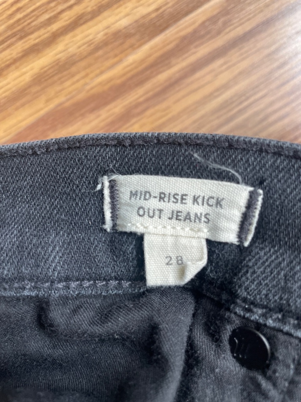 Madewell Women's Mid-Rise Kick Out Crop Flare Stretch Black Jeans Size 28 - Picture 7 of 14